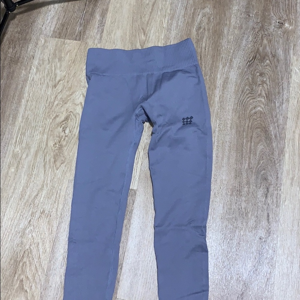 Compression leggings